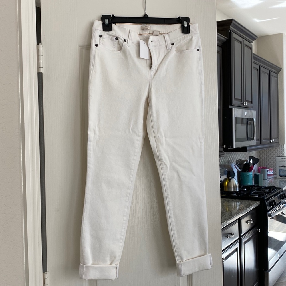 White skinny jeans